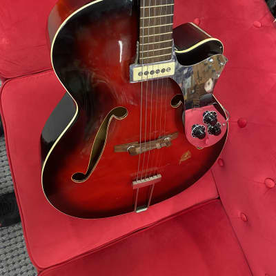Framus 5/53-59 Archtop Guitar with Pickup Sunburst with Case image 4