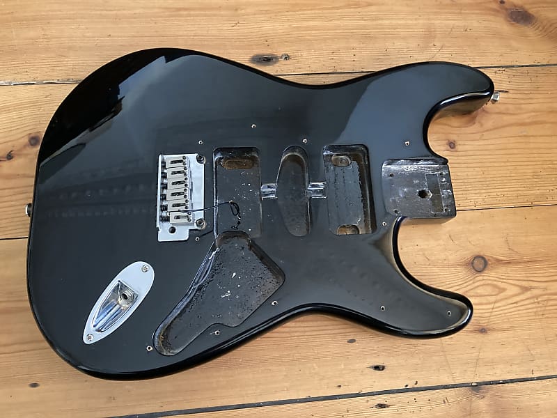 Fernando Strat Black, Fernando Electric Guitar Stratocaster