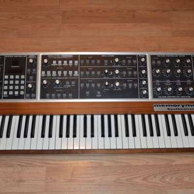 MOOG  Memorymoog Plus MIDI