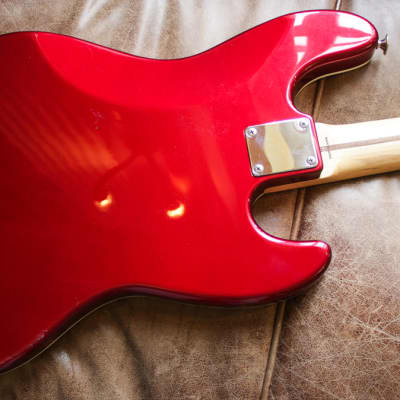 Rare Left Handed Fender Jazz Bass Aerodyne 2010 Candy apple red image 10