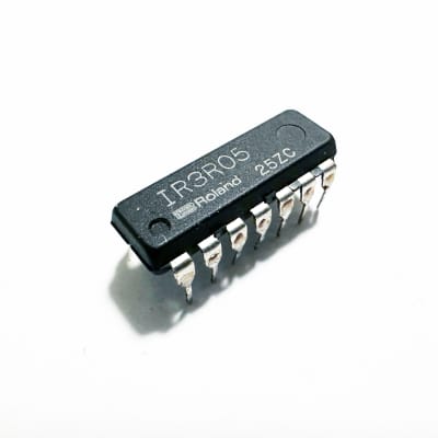 Roland IR3R05 VCA/VCF IC Chip for JX-8P, JX-10, MKS-70, Alpha Juno, MKS-50