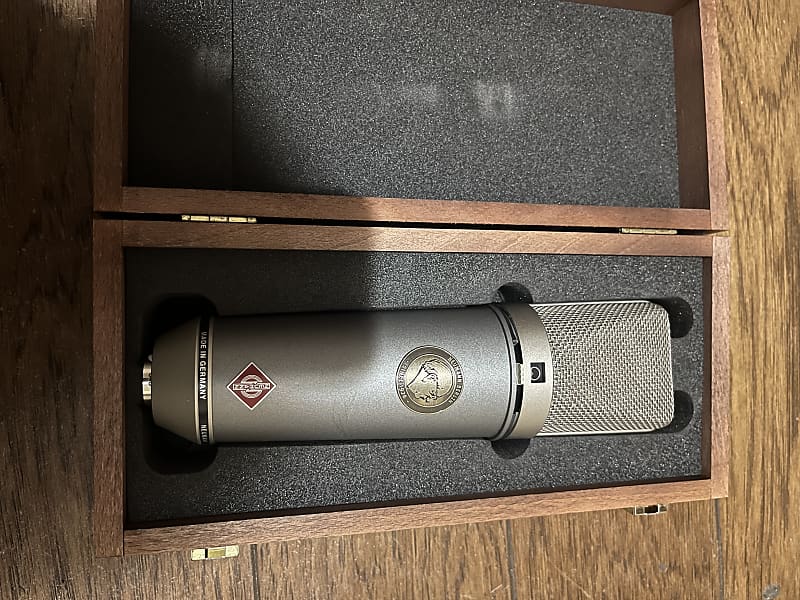 Neumann TLM 67 Large Diaphragm Multipattern Condenser Microphone