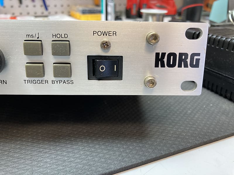 希少 ☆ KORG DL8000 R デジタルマルチタップディレイ ☆希少☆ KORG DL8000 R デジタルマルチタップディレイ（Korg