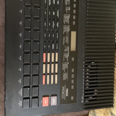Yamaha RX5 Digital Rhythm Programmer 1986 - Black image 2