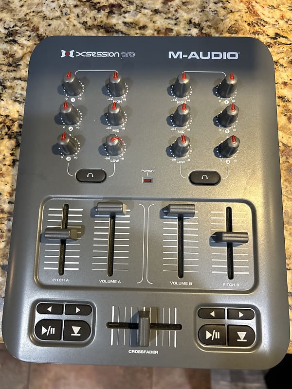 MAudio Torq MixLab Digital DJ System 2000’s Grey Reverb