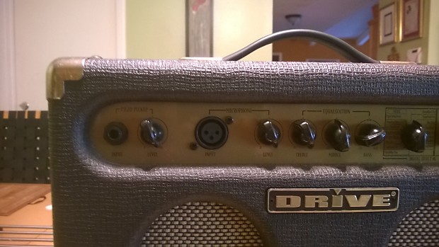 Drive EA30 90 s Acoustic Guitar Combo
