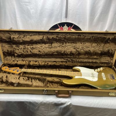 Fender American Collector's Series Jazz Bass 4-string J-Bass with Case 1981 - Gold image 1