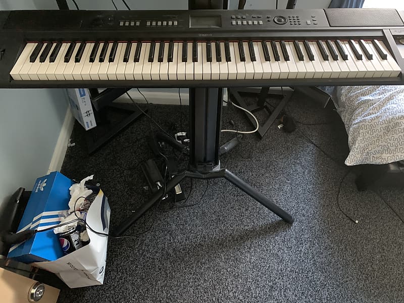 Yamaha Piaggero NP-v80 76-Key Lightweight Keyboard | Reverb Yamaha Piaggero NP-v80 76-Key Lightweight Keyboard | Reverb