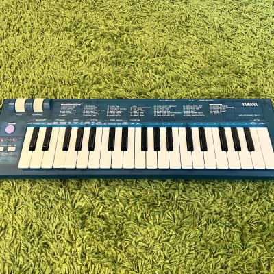 Yamaha CBX-K1 Blue Portable 80s Midi Controller 1980-1990 - Clear Blue