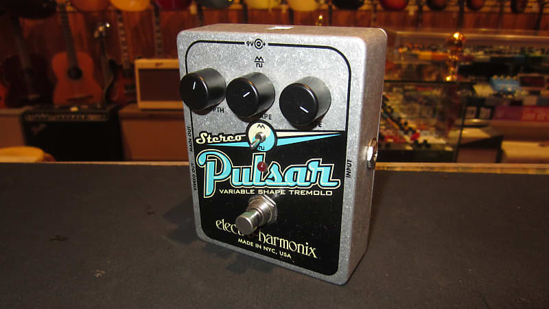 Electro-Harmonix Stereo Pulsar