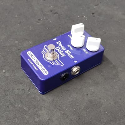 Mad Professor Deep Blue Delay Handwired