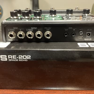 Boss RE-202 Space Echo | Reverb