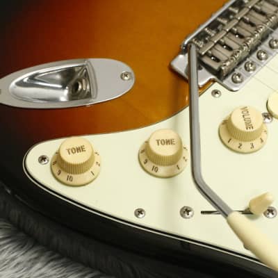 Rare Birdseye neckl Fender Japan '62 reissue Stratocaster ST-62BN Made in Japan image 7
