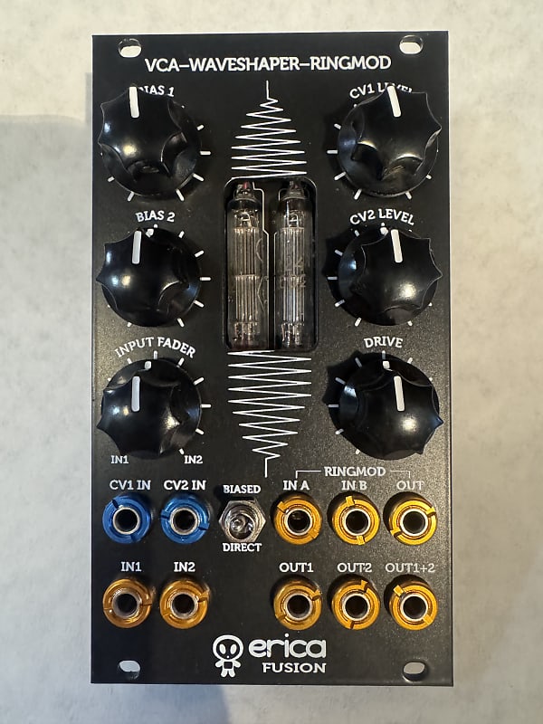 即納！最大半額！ Erica Synths VCA-Waveshaper-Ringmodulator Fusion 鍵盤楽器