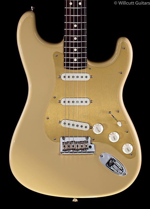 Fender Limited Edition American Professional Stratocaster Rosewood Neck Desert Sand (526) image 1