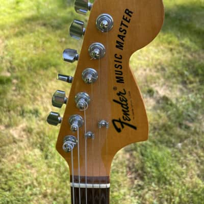 1973 Fender Musicmaster in Natural- Professional set up- Fender hard shell case image 20
