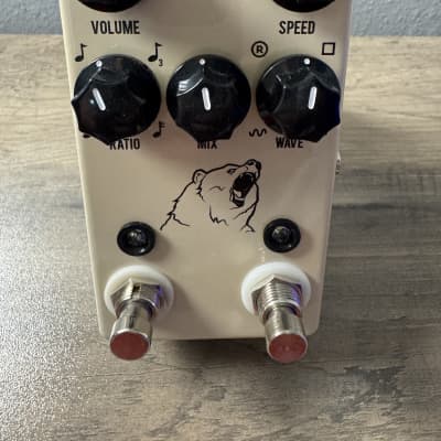 JHS Kodiak Tremolo | Reverb