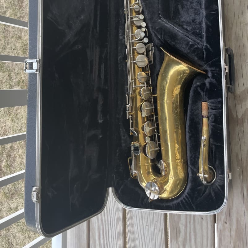 DZDZDZ B Plate Saxophone Bleu Coude Saxophone Enfant Adulte Double Usage  Débutant Joueur Professionnel Saxophone Professionnel : :  Instruments de musique et Sono