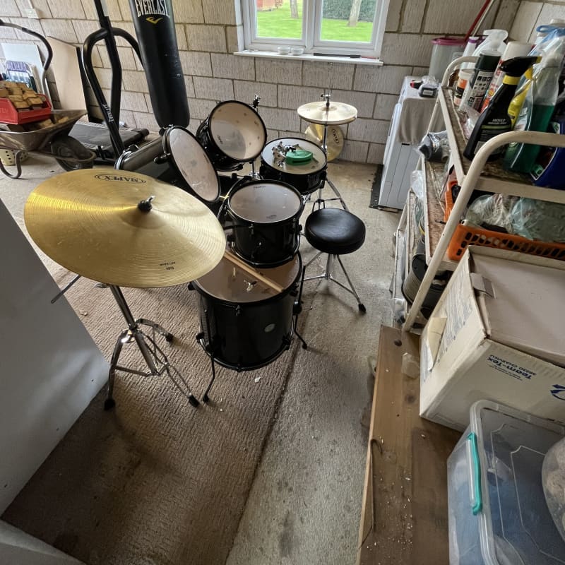 Used acoustic outlet drum sets