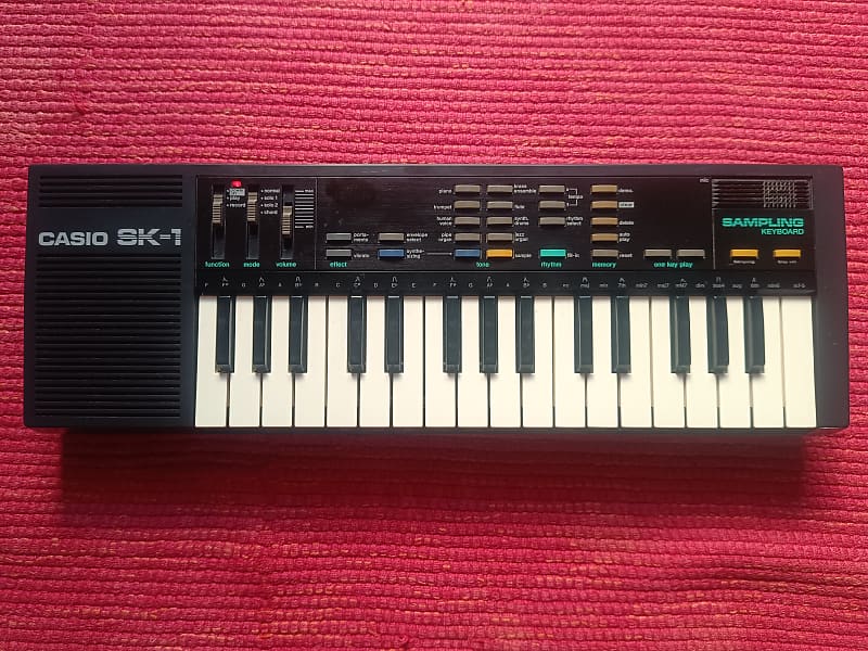 Casio SK-1 32-Key Sampling Keyboard | Reverb Italia