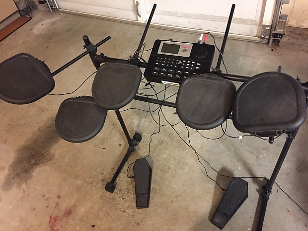 Alesis iON IDM02 Electronic drum kit w 5 pads 2 pedals