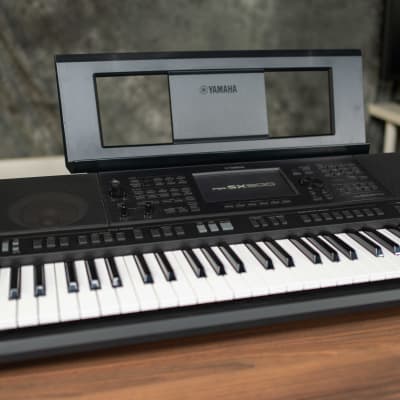 Yamaha PSR-SX900 61-Key Arranger Workstation Present - Black