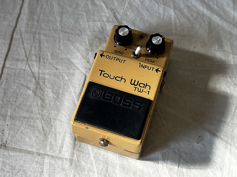 Boss TW-1 Touch Wah Silver Screw & Clear Switch Vintage early version #8000
