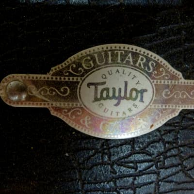 Taylor  Dreadnought Traditional Wood/Tolex Acoustic Guitar Hard Shell Case Arched Top “WILL SHIP” image 4