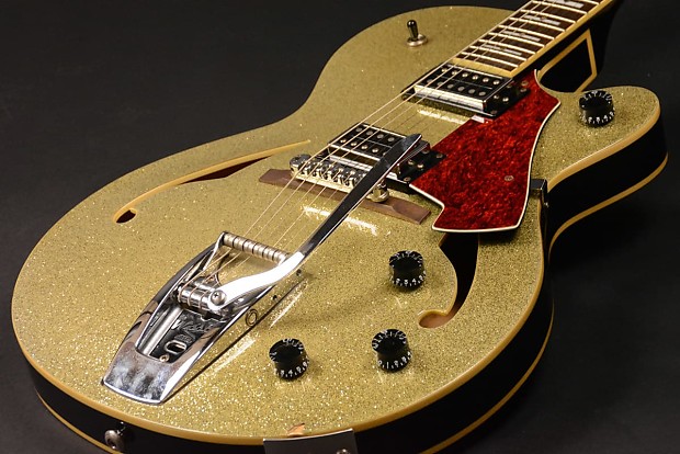 ギター Italia Guitars TORINO V Gold Sparkle A Beautiful GOLD SPARKLE Italia Torino Semi-Hollow Electric