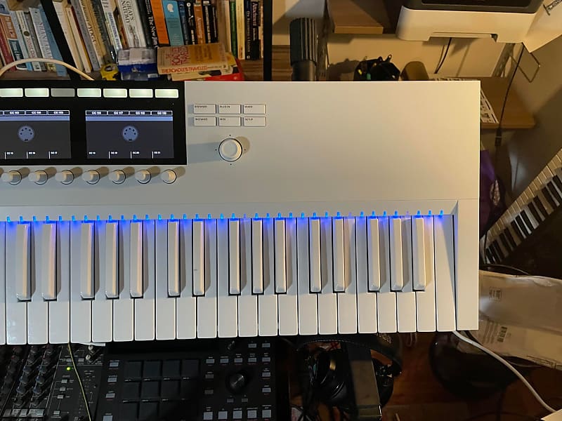 Native Instruments Komplete Kontrol S61 Mk2 25th Anniversary