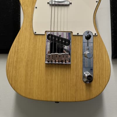 Fender American Standard Telecaster with Maple Fretboard 2004- Natural image 2