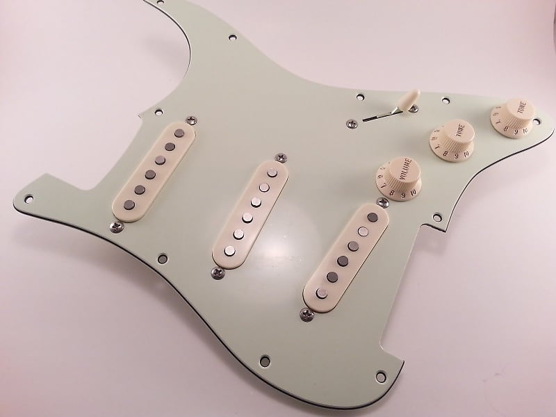 Pickguard S-Style compatible with Stratocaster®