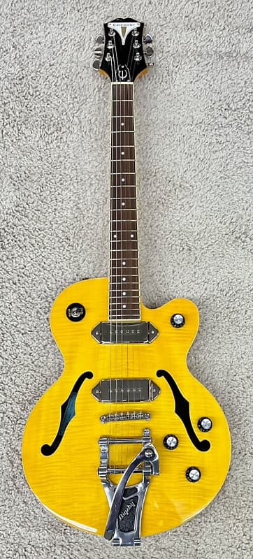 Epiphone Wildkat Semi-Hollow Electric Guitar, Bigsby Vibrato