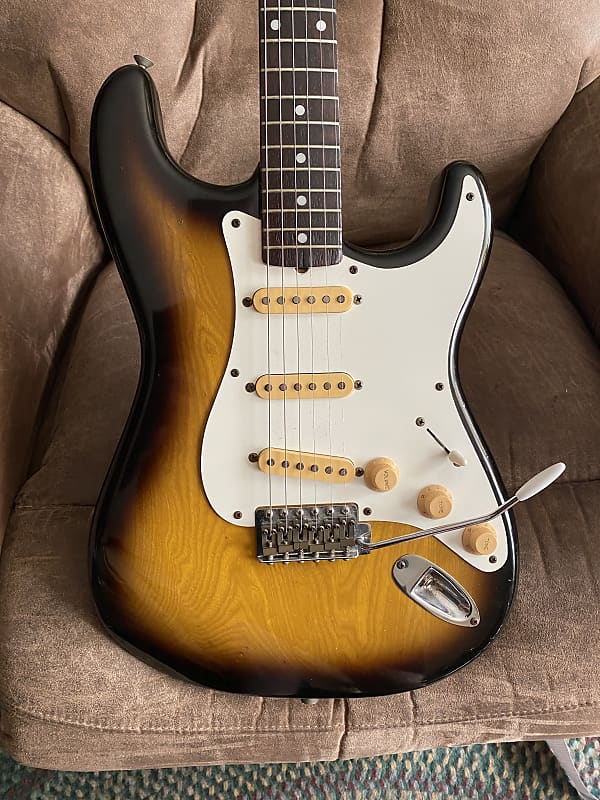 東海楽器 1979年生 Tokai ST60 モディファイドギター