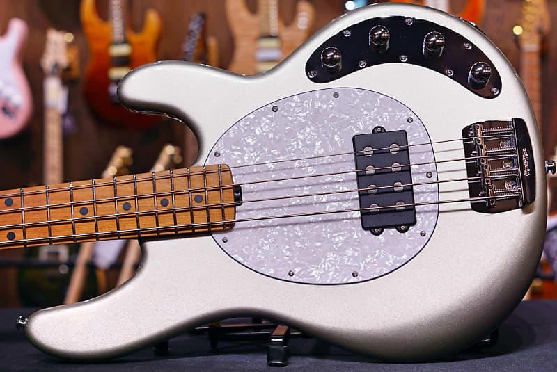 豊富な商品から Ball Ernie Music Guitar Bass H 4 Special StingRay Man ベース