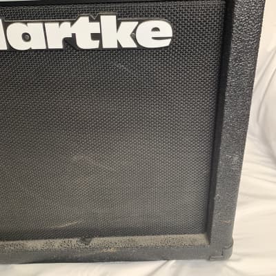 Hartke B30 30 Watt Bass Amplifier image 3