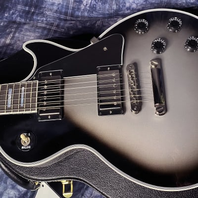 NEW! 2024 Gibson Custom Shop Les Paul Custom - Authorized Dealer - Silverburst - Super RARE! 10.5 - G02268 image 8