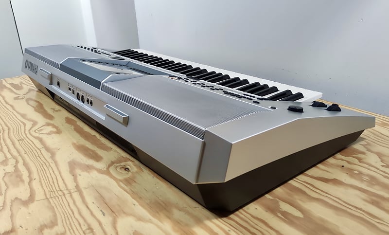 Yamaha PSR S700 | Reverb Canada