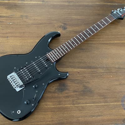 Aria Pro II Guitar, RS Wildcat, SUPER STRAT, Black, MIJ