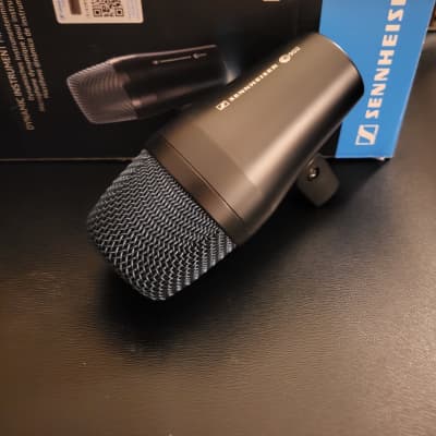 Sennheiser e902 Dynamic Bass Instrument Microphone