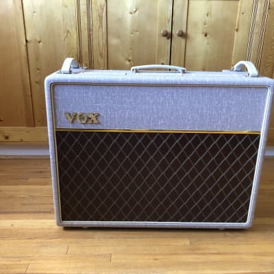 Vox AC30HW2X Hand-Wired 2-Channel 30-Watt 2x12