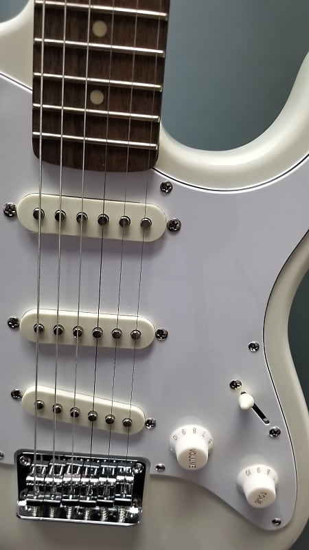 Squier By Fender Stratocaster Guitar Cream | Reverb