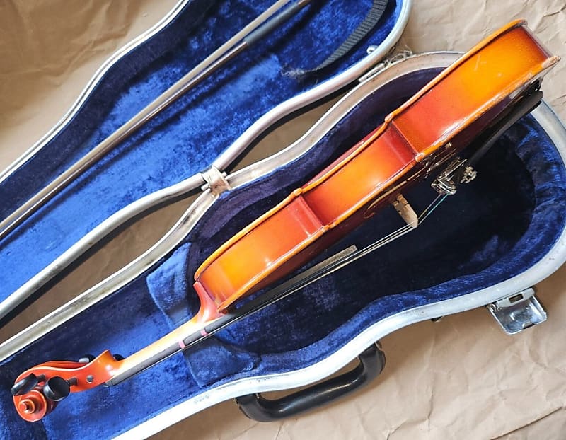 Suzuki No. 230 (3/4 Size) Violin, Japan, 2014 w/ case & bow