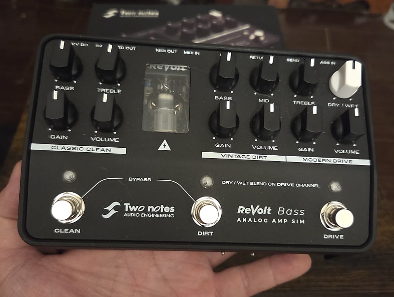 Two Notes ReVolt Bass