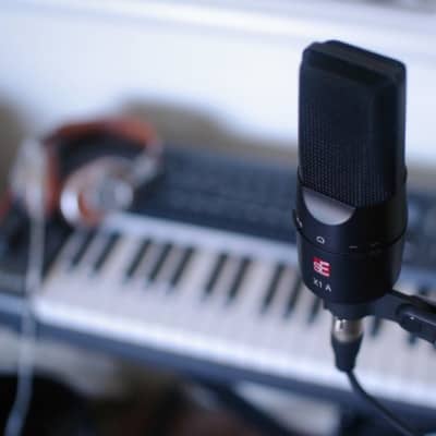 sE Electronics X1-A X1 Series Condenser Microphone and Clip image 7