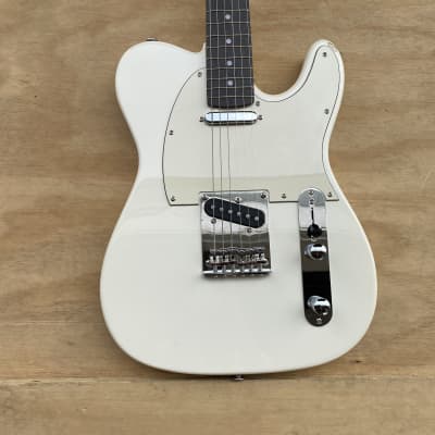 【極美品】DONNER STANDARD テレキャスター　DTC-100S Amazon | Donner エレキギター 初心者セット 39インチ TLタイプ