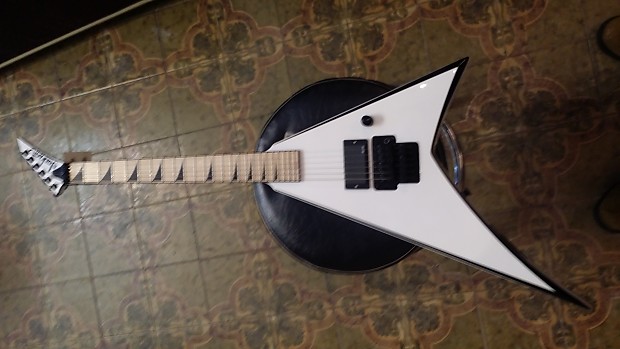 ギター Jackson RR24  white Jackson Guitars Concept Series Rhoads RR24 HS - White/Black