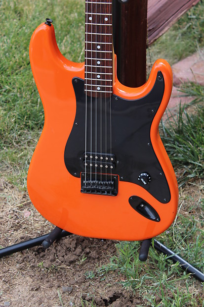 Fender Squier Bullet Stratocaster Traffic Cone Orange Finish
