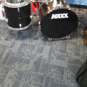 Maxx top drum set