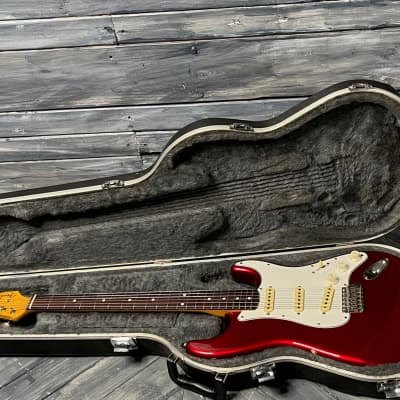 Used Fender 1986 '62 Reissue MIJ Stratocaster Electric Guitar with Hard Shell Fender Case - Candy Apple Red image 16